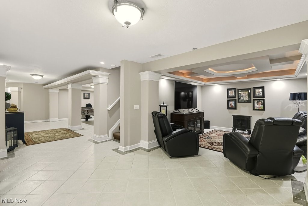 Twinsburg, Ohio 44087, United States, 4 Bedrooms Bedrooms, ,5 BathroomsBathrooms,Residential,Pending,214039