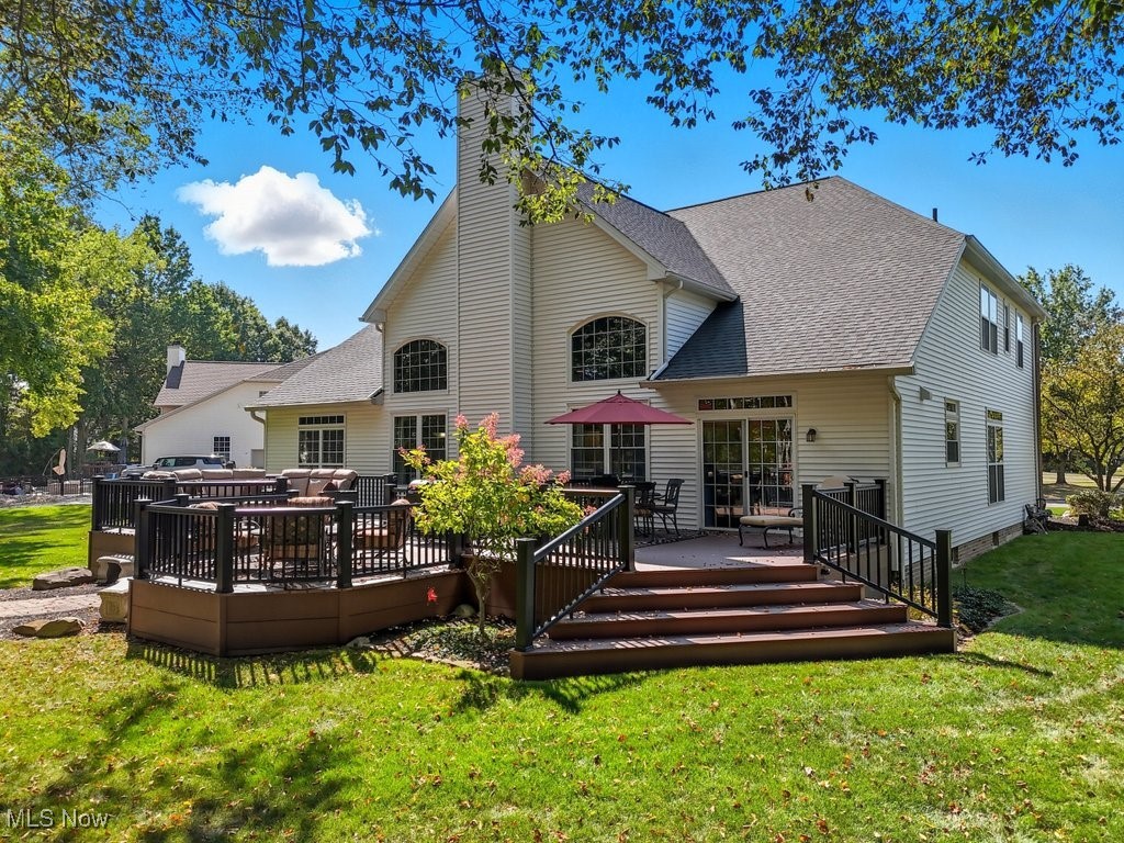 Twinsburg, Ohio 44087, United States, 4 Bedrooms Bedrooms, ,5 BathroomsBathrooms,Residential,Pending,214039