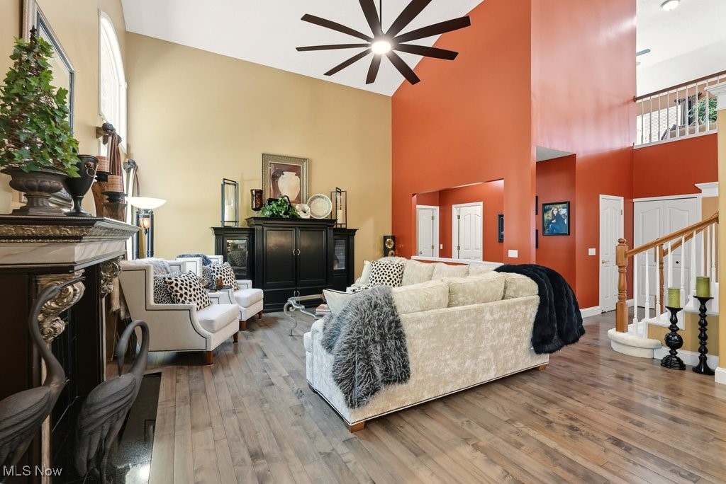 Twinsburg, Ohio 44087, United States, 4 Bedrooms Bedrooms, ,5 BathroomsBathrooms,Residential,Pending,214039