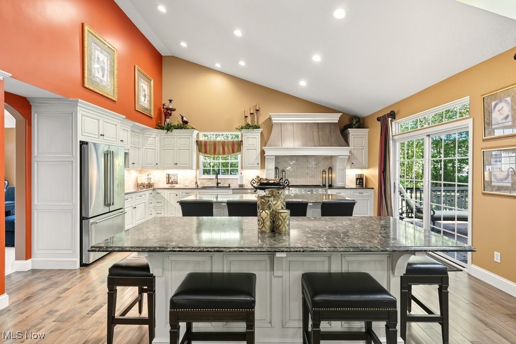 Twinsburg, Ohio 44087, United States, 4 Bedrooms Bedrooms, ,5 BathroomsBathrooms,Residential,Pending,214039