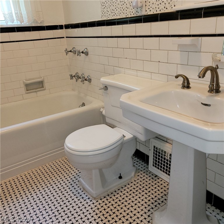 Brecksville - Residential