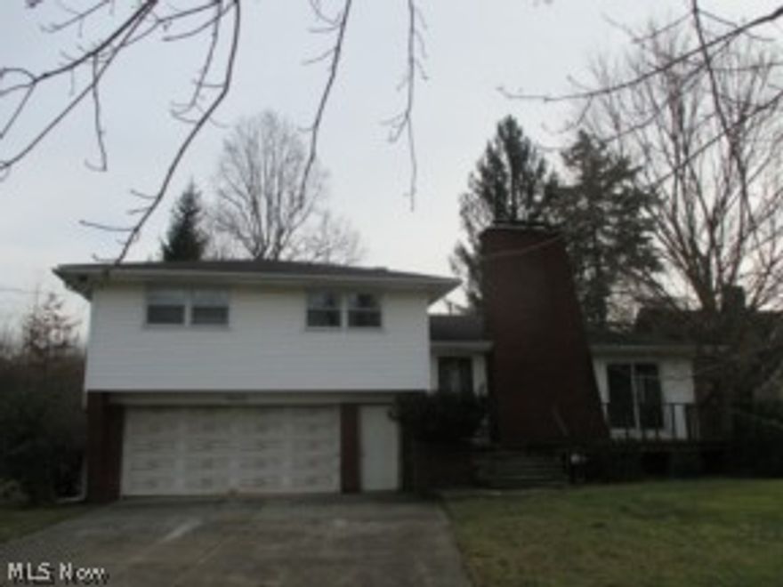 Unique spacious 3 bedroom home on a wooded lot.  Living room and basement rec room both have fireplaces for cozy chilly nights.  Master bedroom has sliders that lead to the balcony deck where you can relax in the summer enjoying the wooded view.