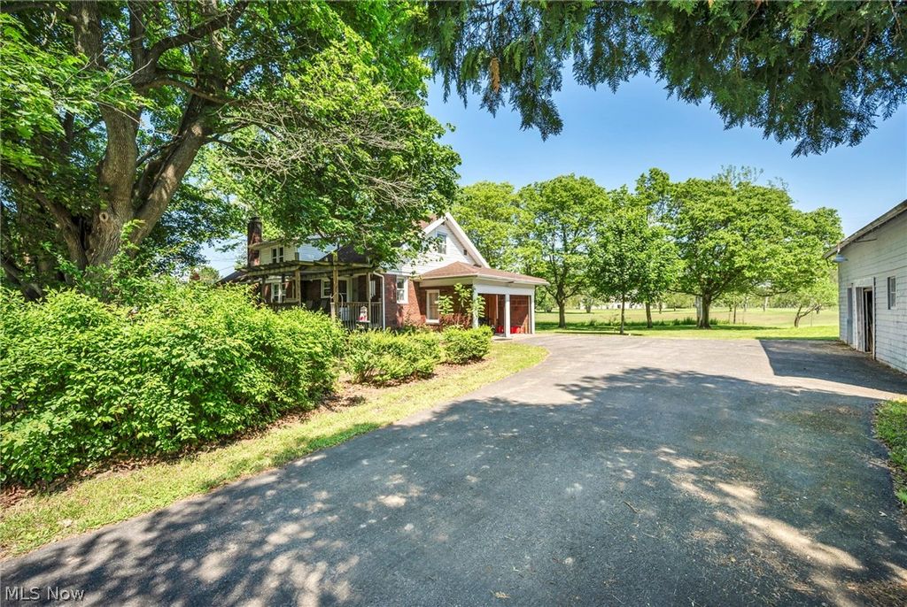 Photo of 1539 Greensburg Road, Uniontown, OH 44685 (MLS # 5211883)