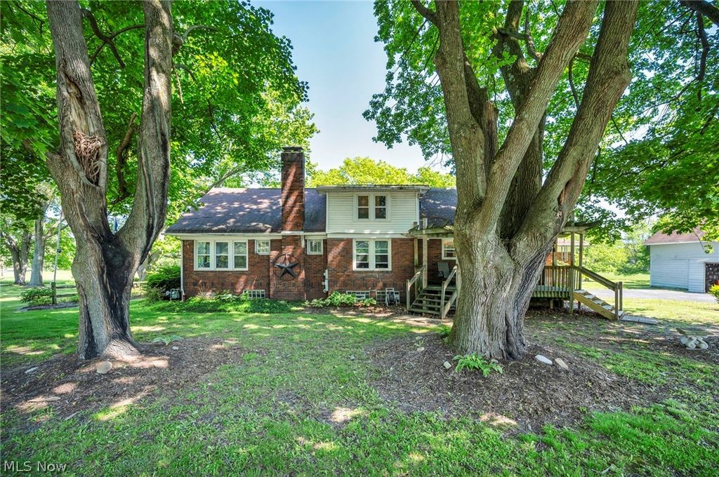Photo of 1539 Greensburg Road, Uniontown, OH 44685 (MLS # 5211883)