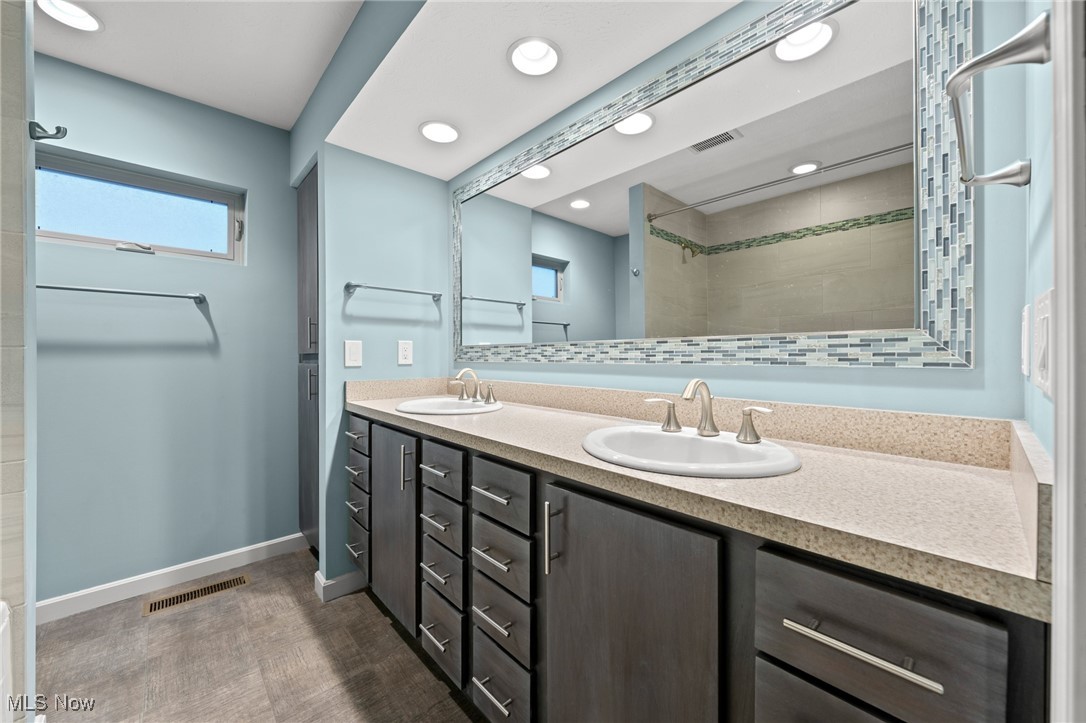 Woodbridge Court Sub - Residential