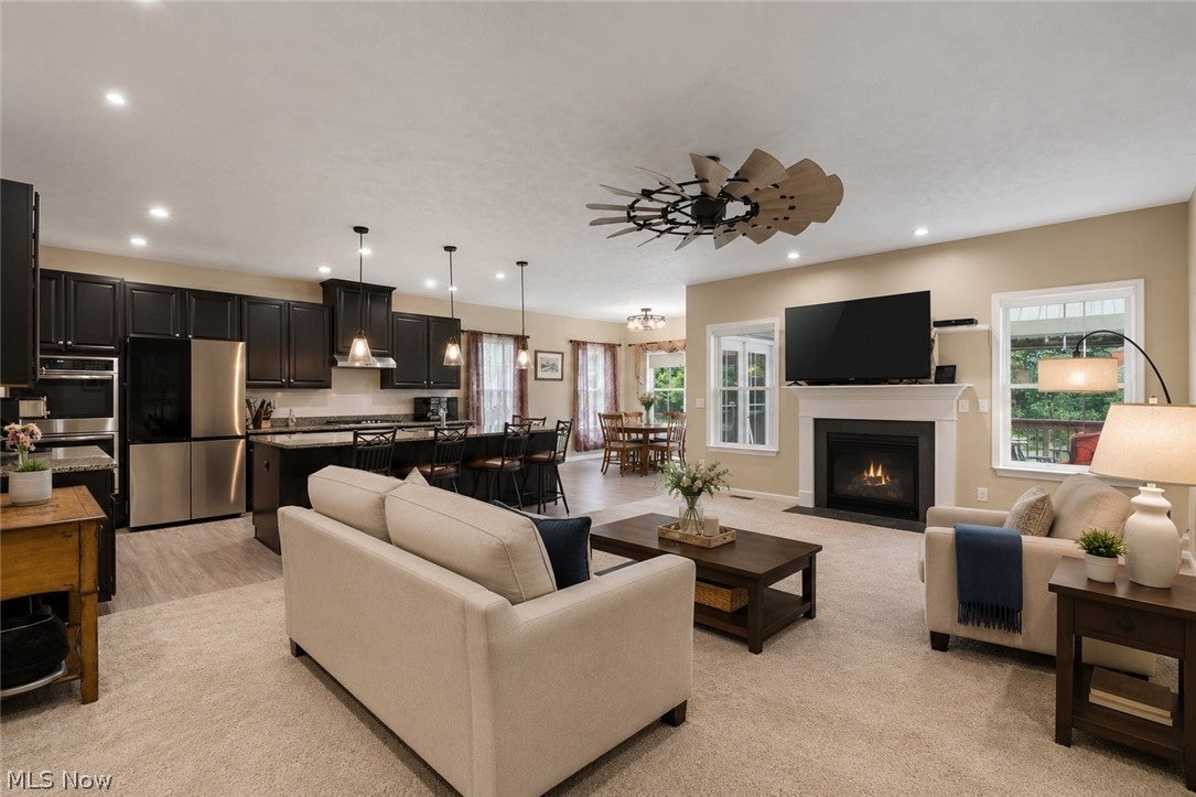 120 Lakeland Way