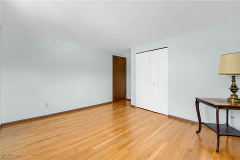 Tiny photo for 4281 Plumwood Drive, North Olmsted, OH 44070 (MLS # 5179619)