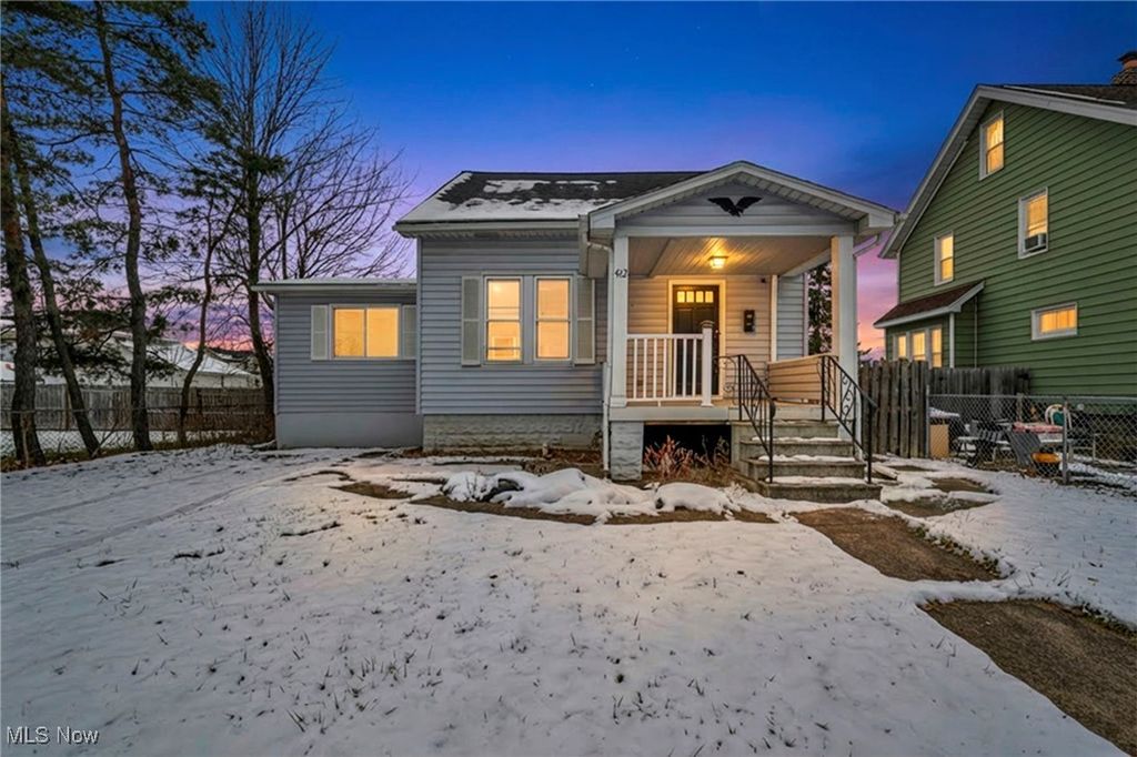 Photo of 412 Jefferson Street, Elyria, OH 44035 (MLS # 5177026)