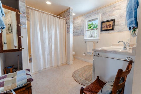 Tiny photo for 64575 Pigeon Gap Road, Cambridge, OH 43725 (MLS # 5221884)