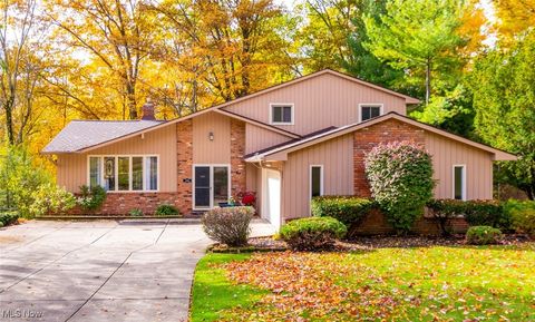 32760 Ledge Hill Drive Solon OH 44139