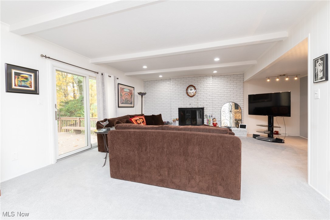 Ledge Hill 01 - Residential