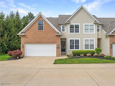 3451 Briar Ridge Court 1 Westlake OH 44145