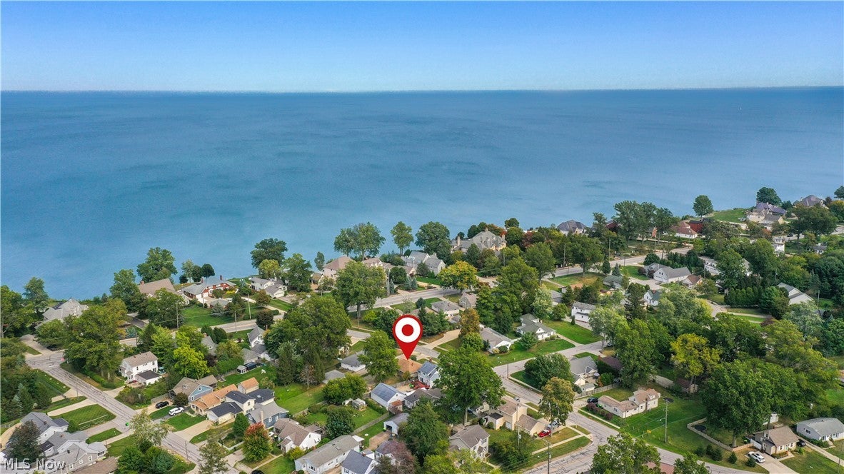 114 S Point Drive