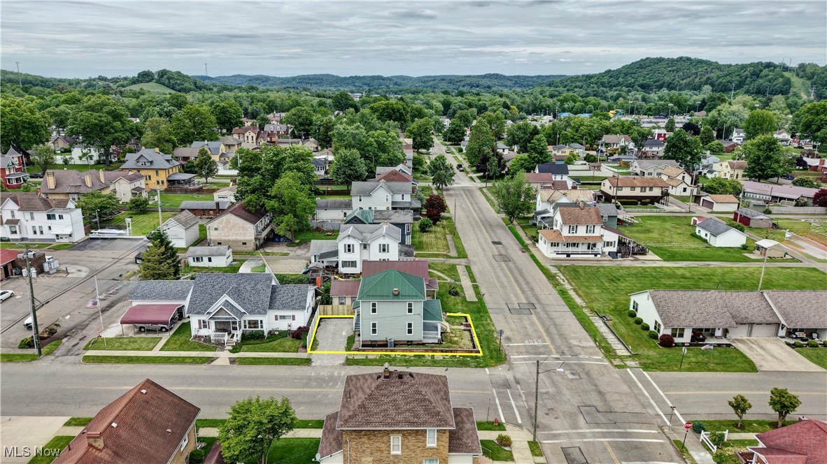 802 N Main Street, Uhrichsville, Ohio image 7