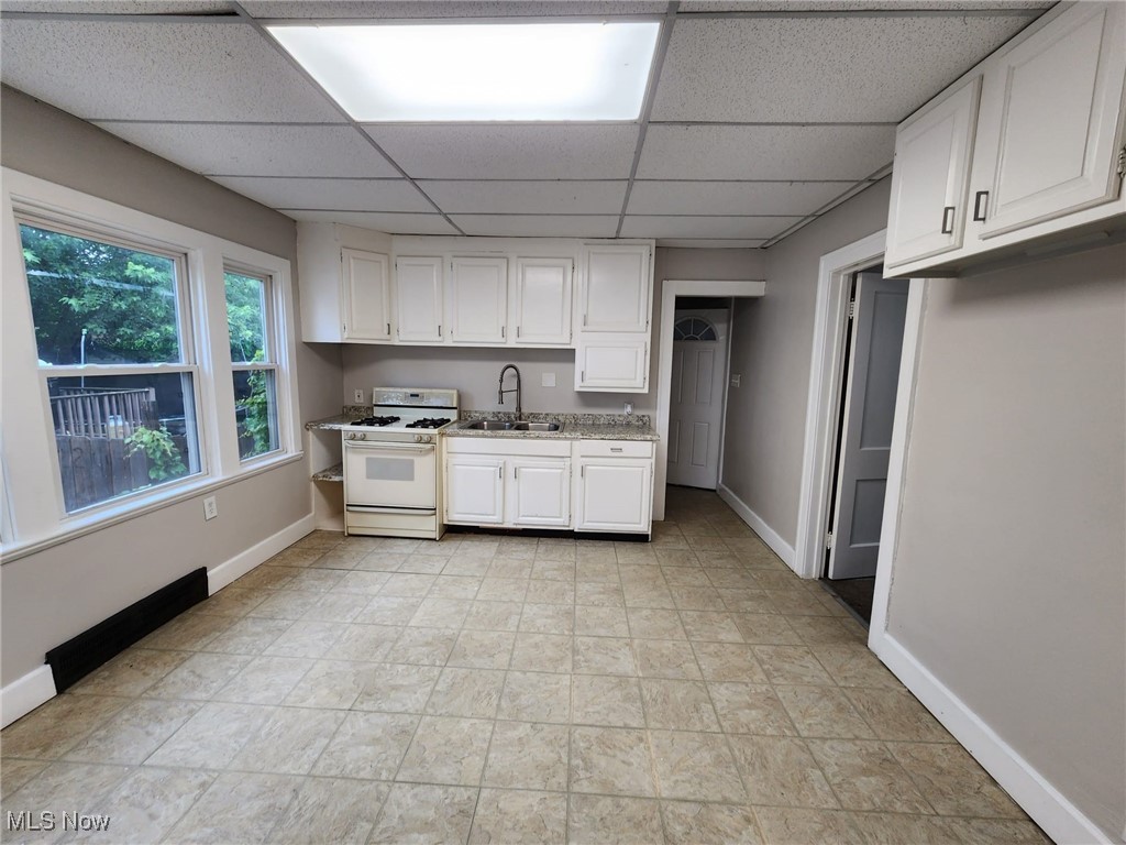 C M Mixs Sub - Residential Lease