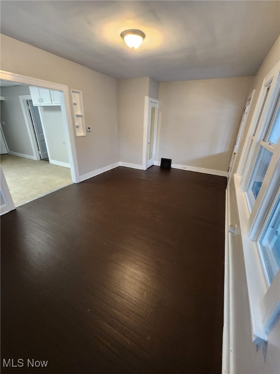 C M Mixs Sub - Residential Lease