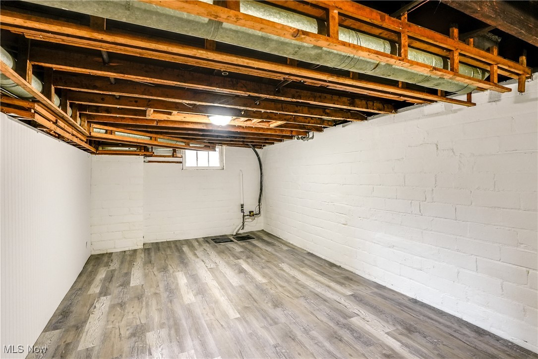 Mars E Wagar - Residential