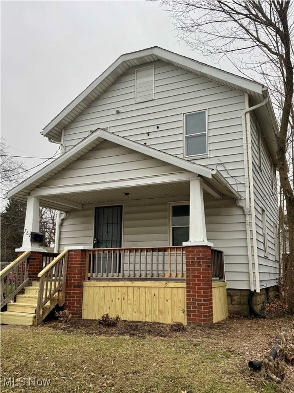 Photo of 767 Roscoe Avenue, Akron, OH 44306 (MLS # 5178590)