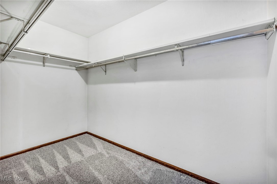 9941 River Oaks Drive, North Royalton, Ohio image 32
