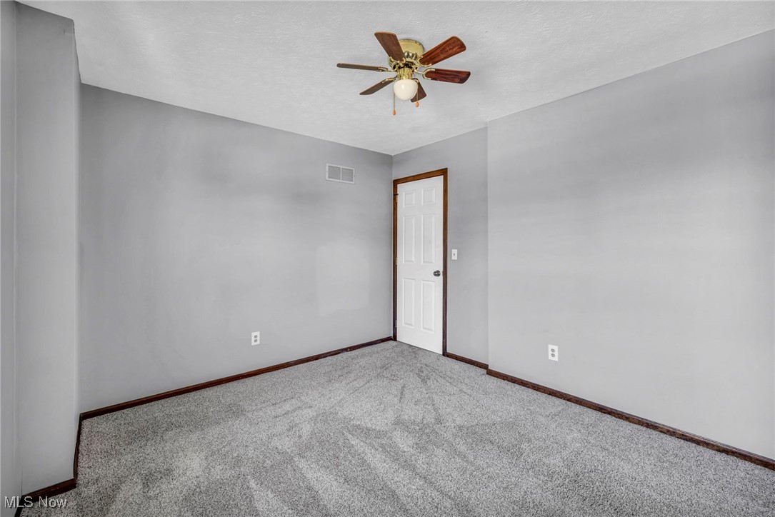 9941 River Oaks Drive, North Royalton, Ohio image 28
