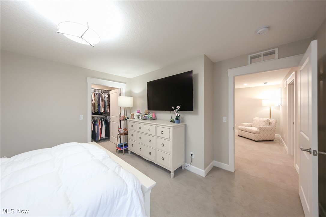 Hawks Nest Xing Condo - Residential