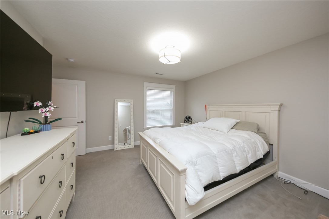 Hawks Nest Xing Condo - Residential