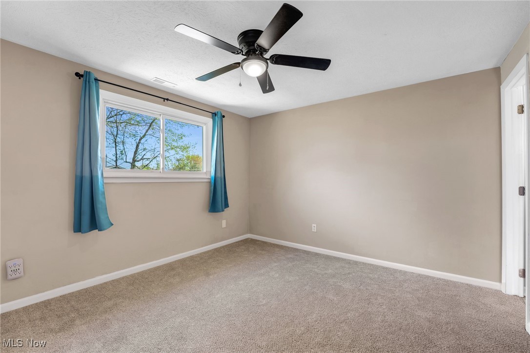35112 Spruce Street, North Ridgeville, Ohio image 19