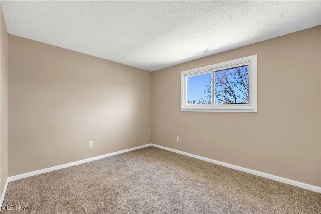 35112 Spruce Street, North Ridgeville, Ohio image 21
