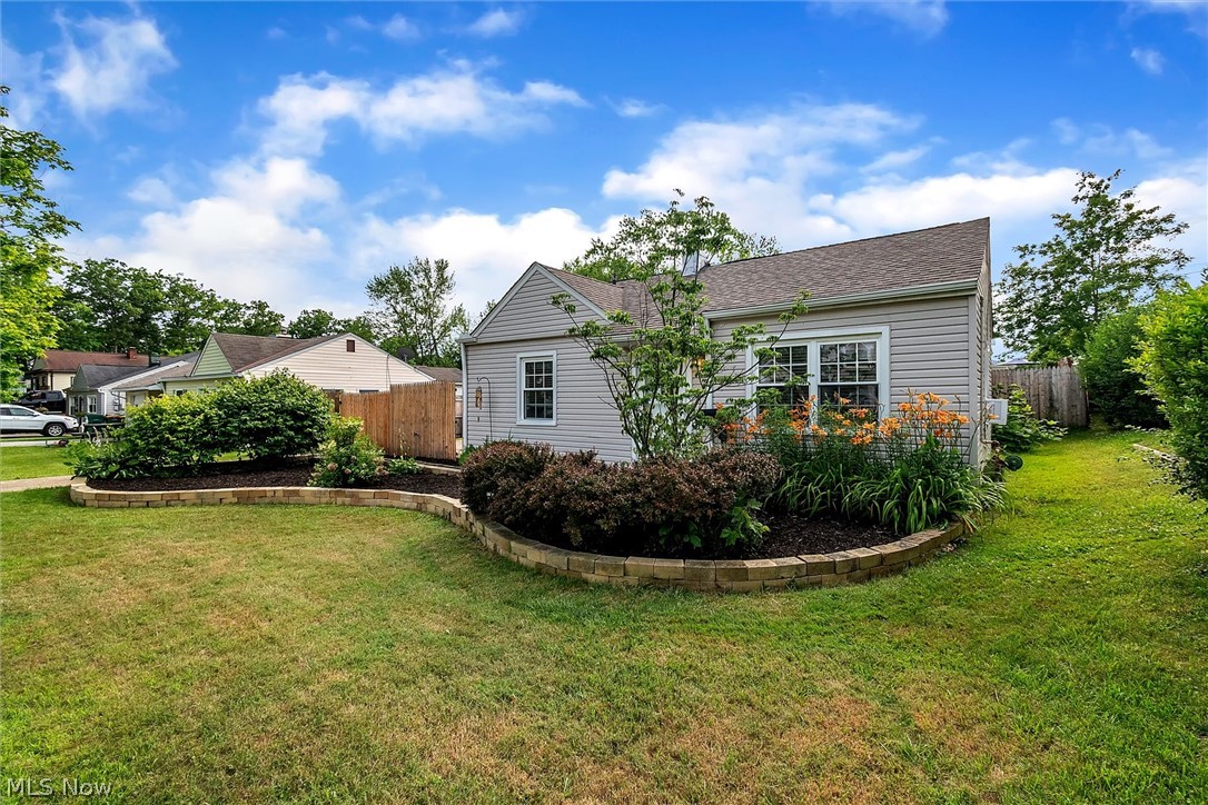 Mentor Headlands Park - Residential