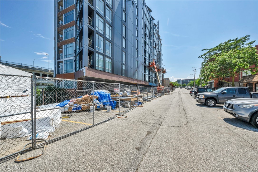 2222 Detroit Avenue 605