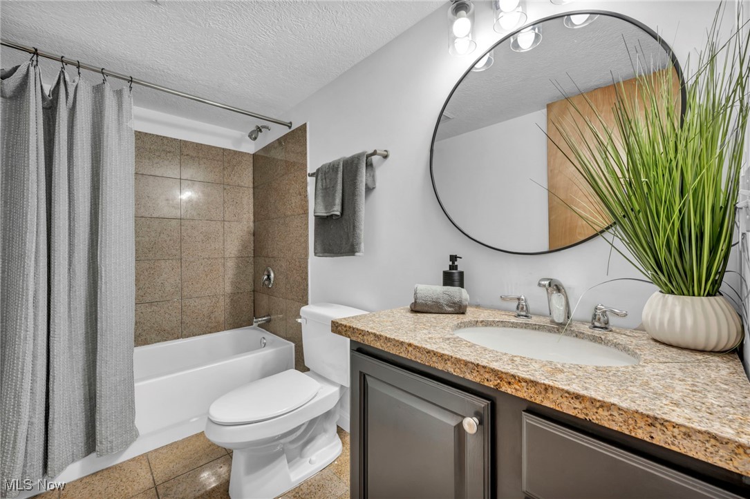 Condos/Stonebridge - Residential