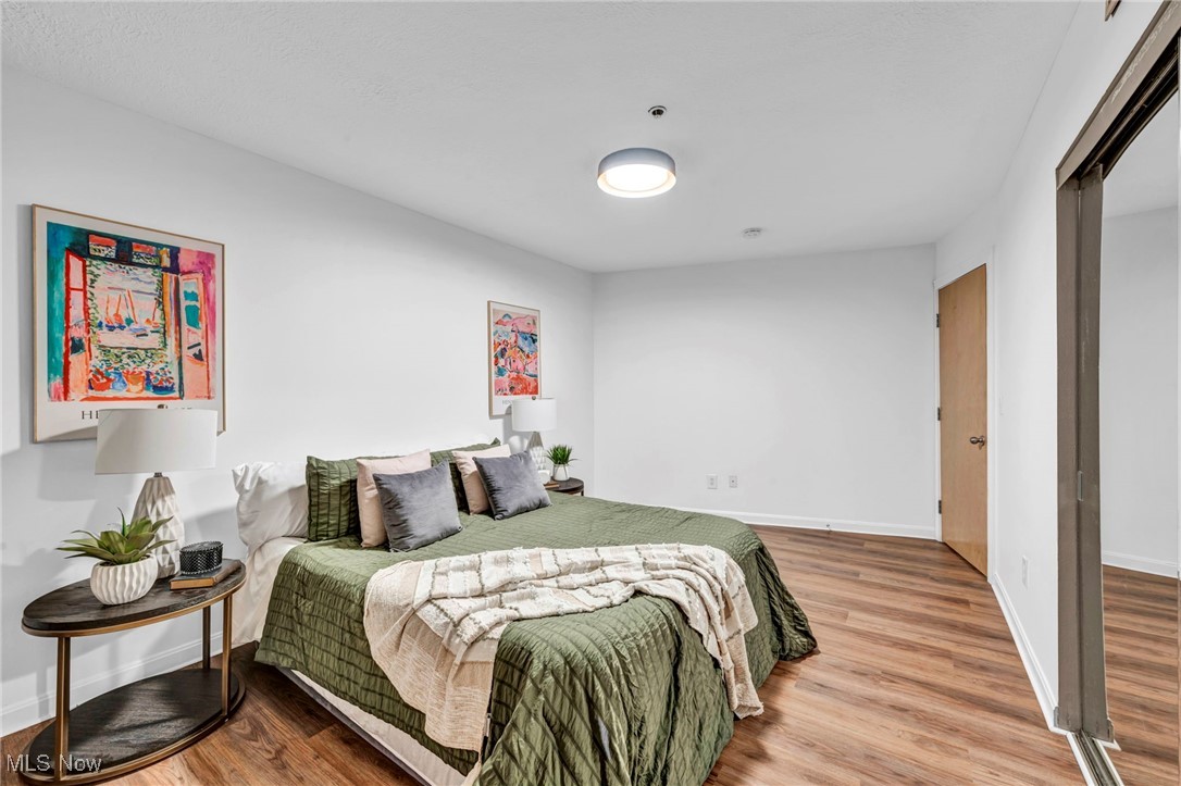 Condos/Stonebridge - Residential