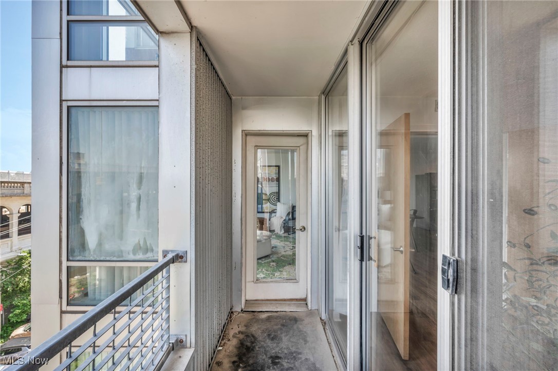 Condos/Stonebridge - Residential