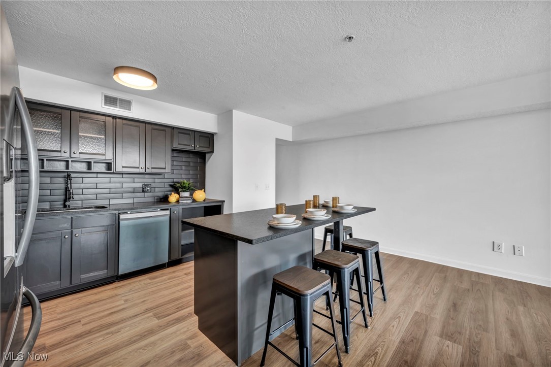 Condos/Stonebridge - Residential