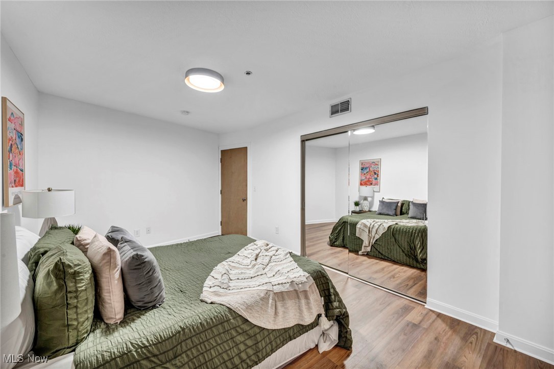 Condos/Stonebridge - Residential