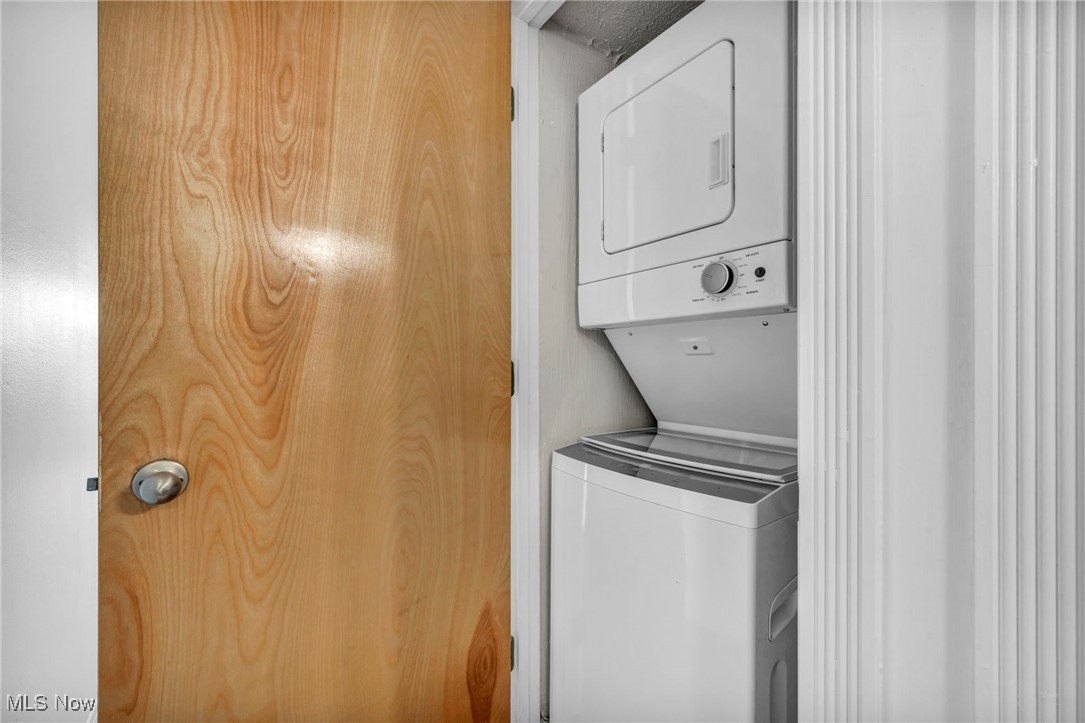 Condos/Stonebridge - Residential