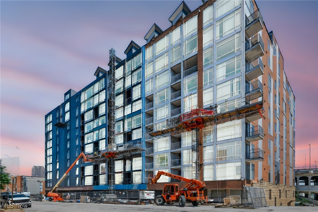 2222 Detroit Avenue 605