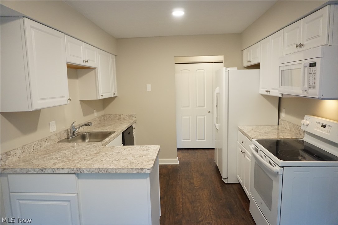 Kings Court Condo - Residential