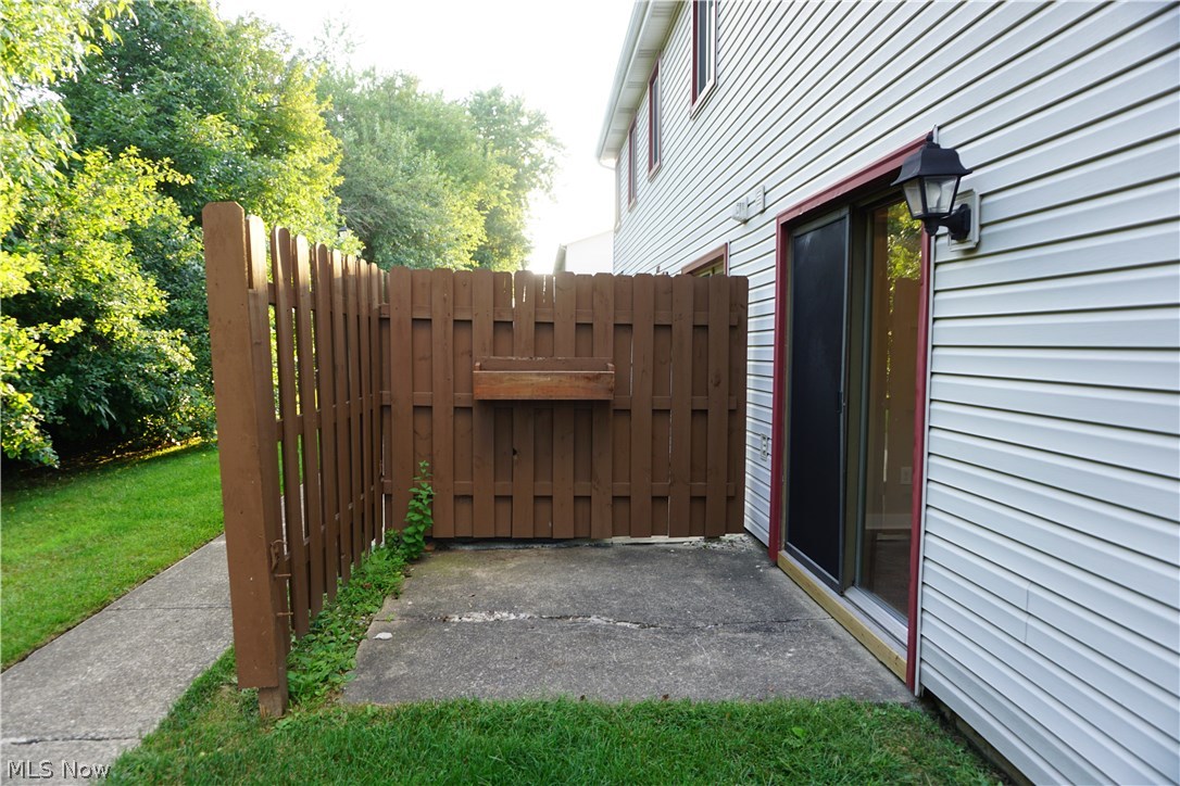 Kings Court Condo - Residential