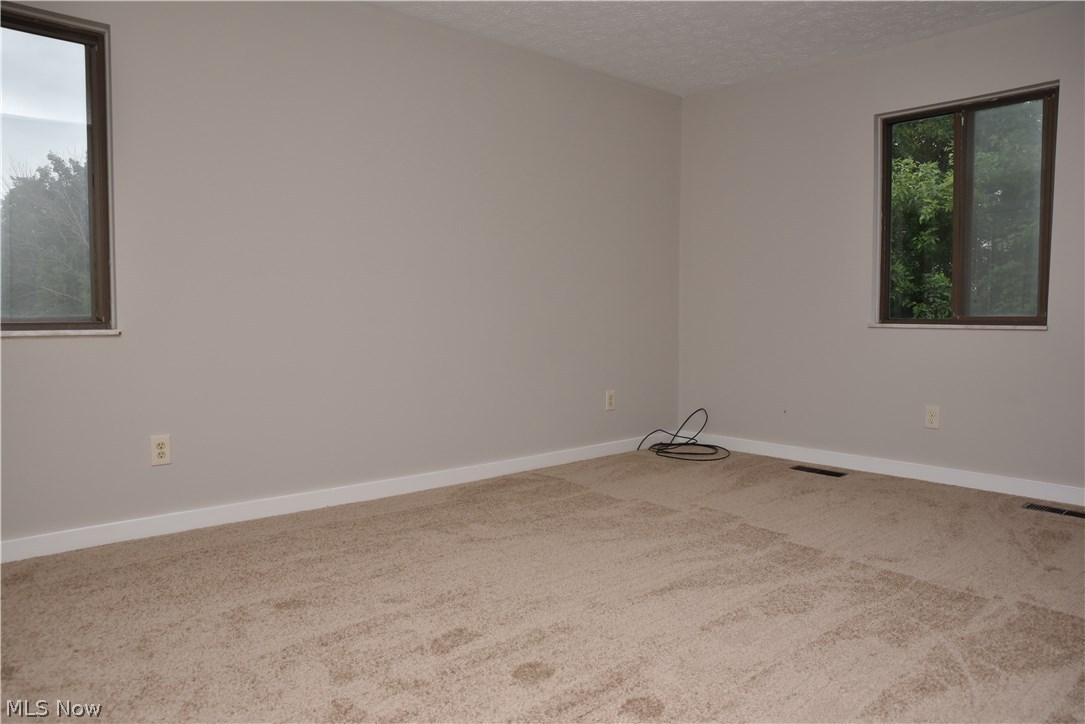 Kings Court Condo - Residential