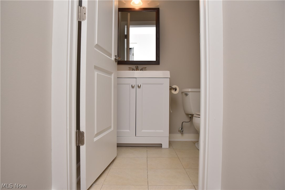 Kings Court Condo - Residential