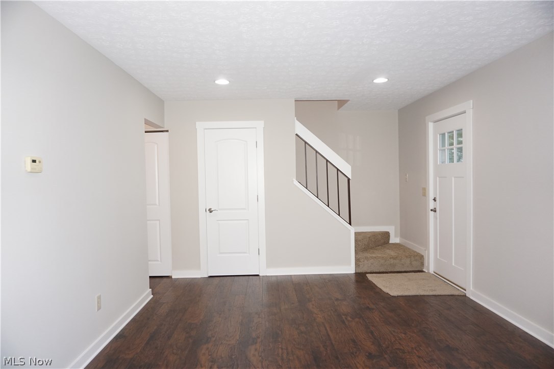 Kings Court Condo - Residential