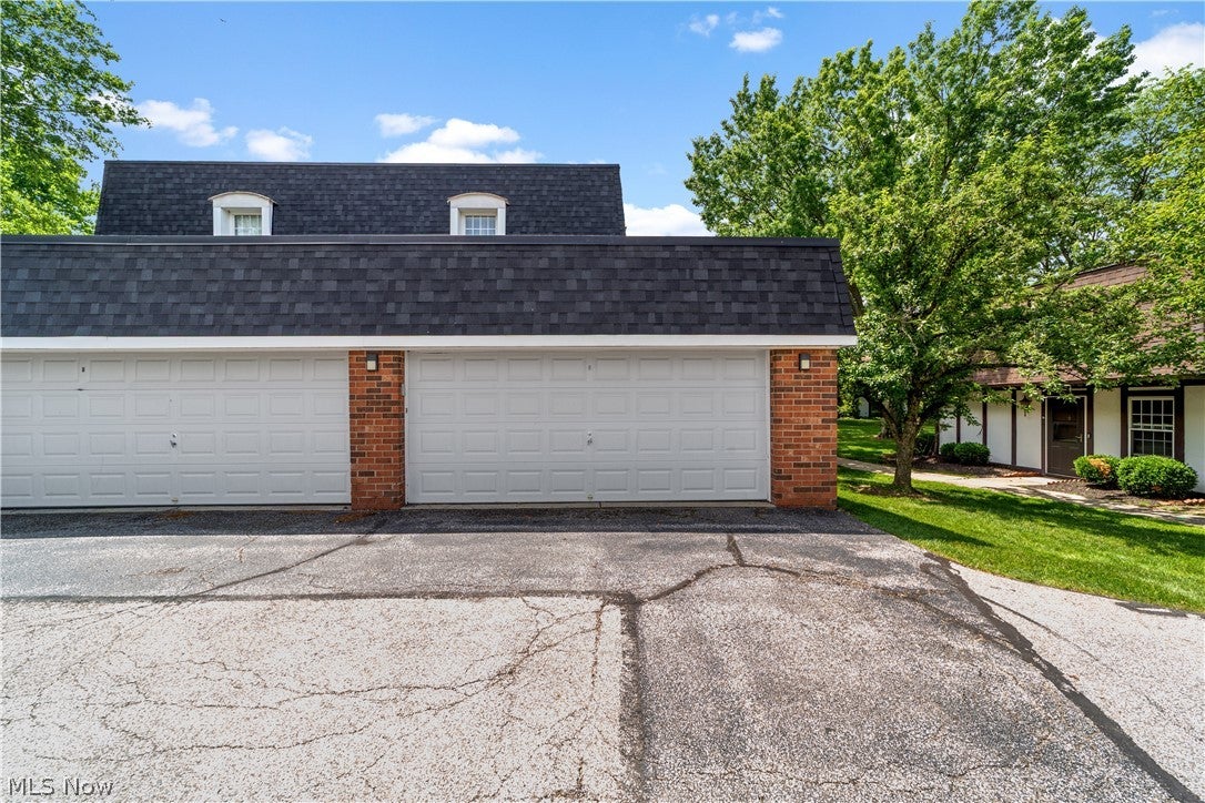 1900 King James Parkway 303