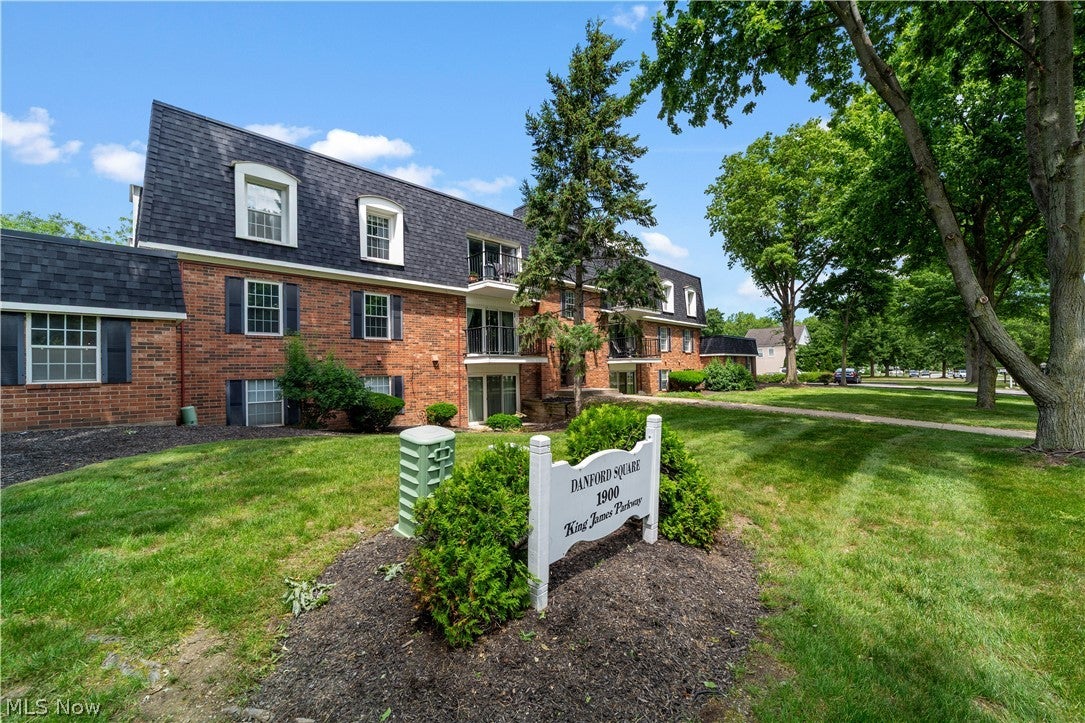 1900 King James Parkway 303