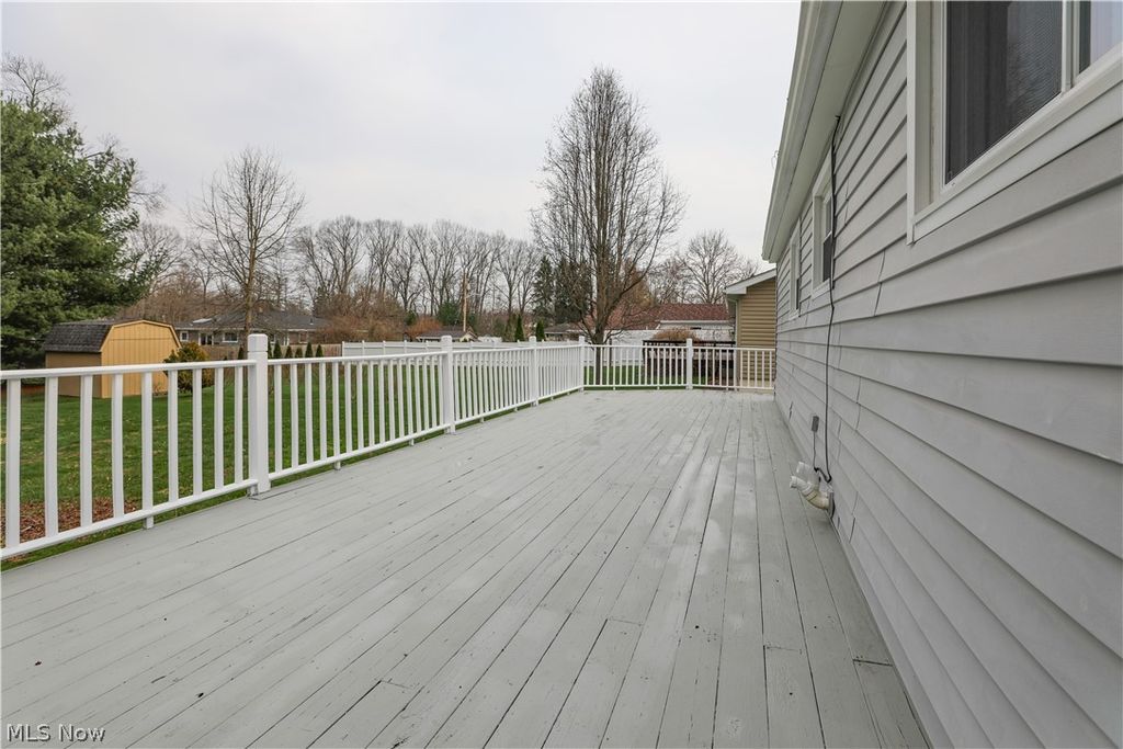 Photo of 726 Artesian Avenue, Newton Falls, OH 44444 (MLS # 5194189)