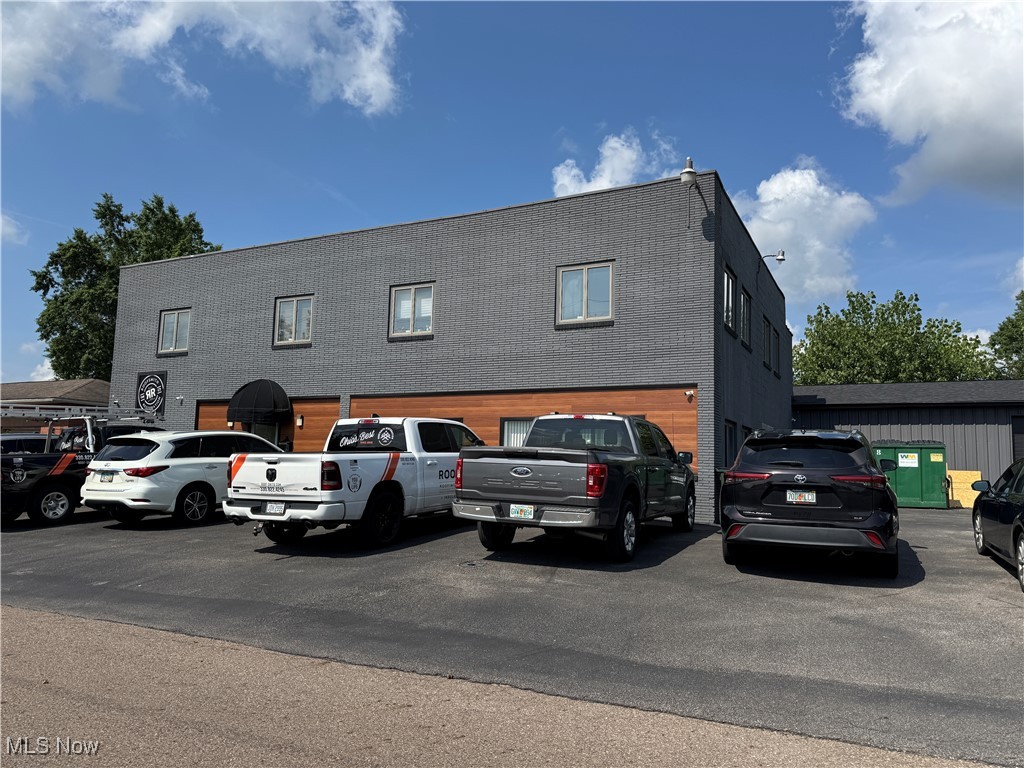 Bloom & Long - Commercial Lease