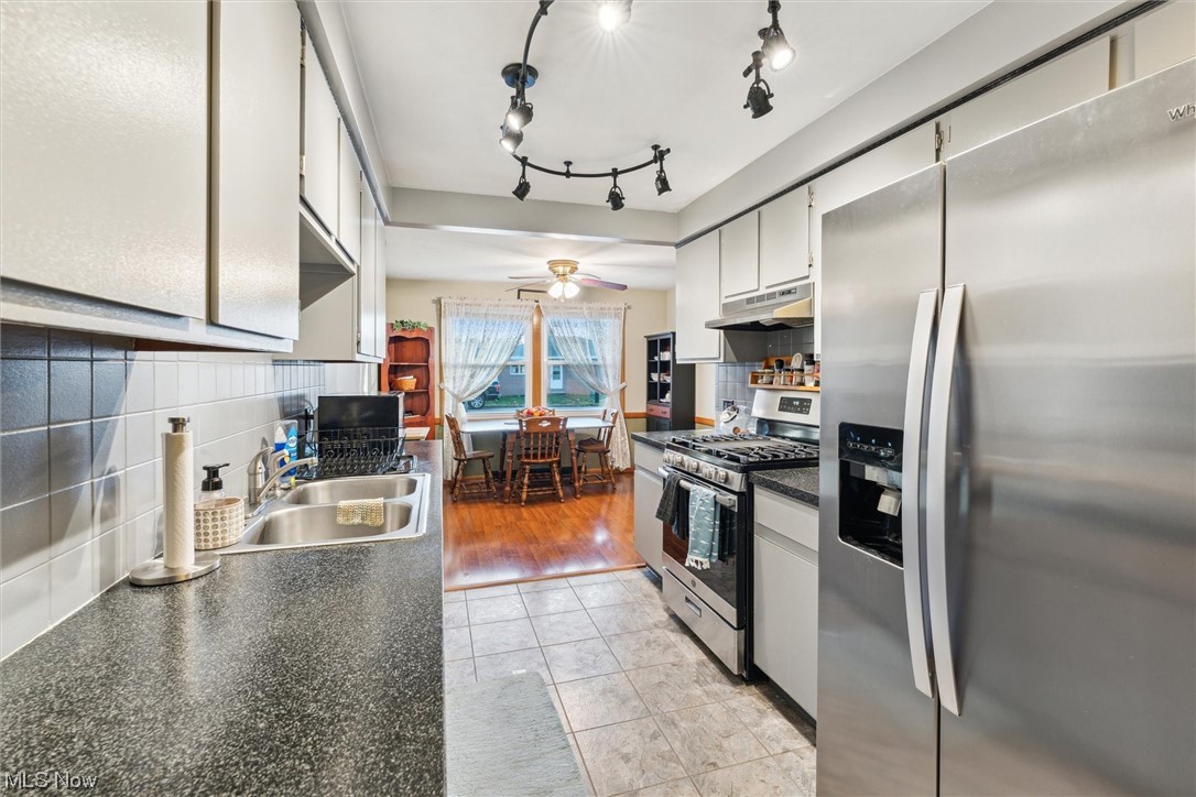 Lawndale - Residential