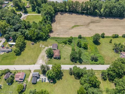 Homes For Sale - 114 W Oak Street<br/> West Salem, OH 44287