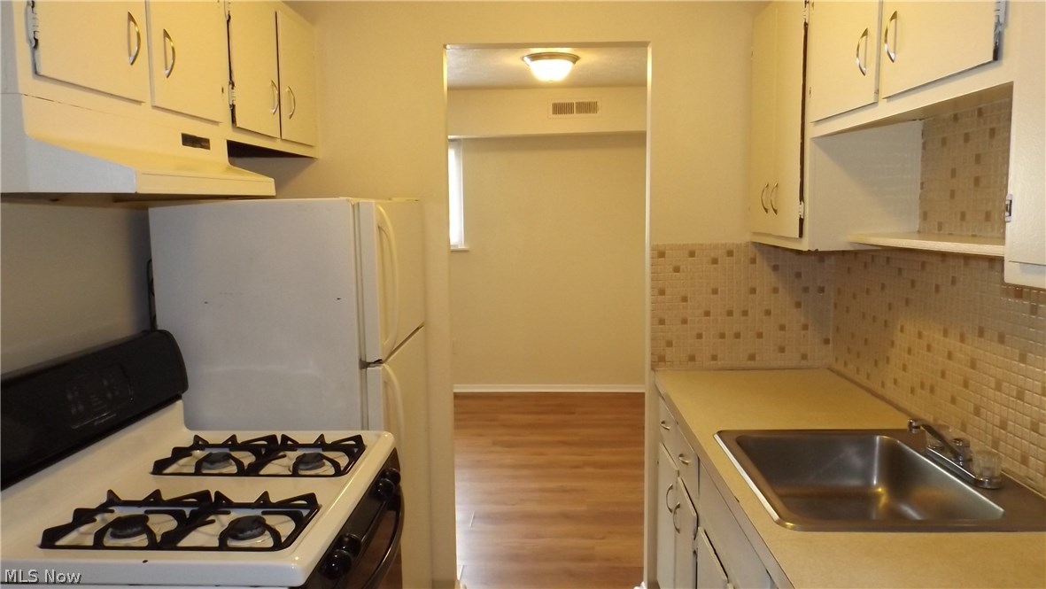 Silver Mdws 01 - Residential Lease