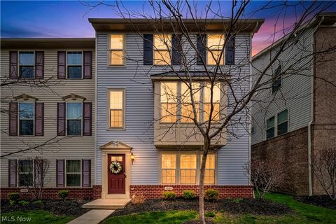 1383 Beach Avenue Lakewood OH 44107